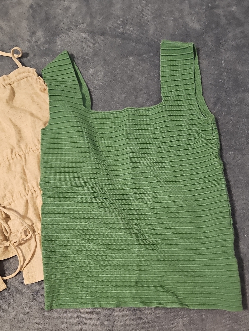 Tank Top Lot - Picture 3 of 4
